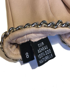 Gants CHANEL cuir d'agneau rose pâle et chaine argentée taille 8