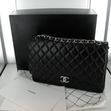 Maxi Jumbo agneau matelassé noir CHANEL