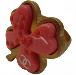 Ring CHANEL "Clover" t 53 coral and matte gold metal