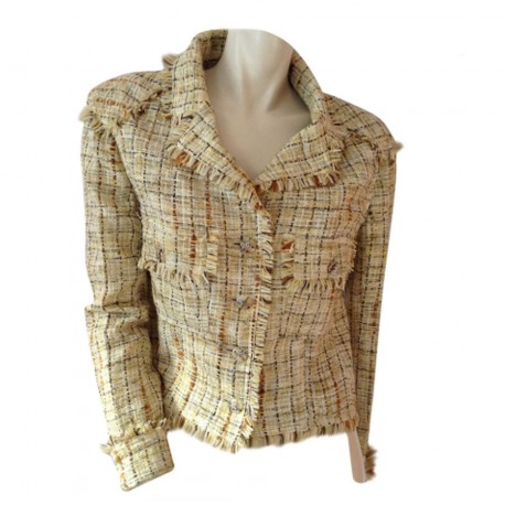 CHANEL tweed jacket straw