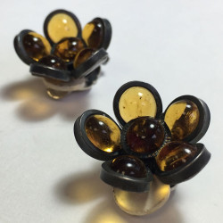 xxx Boucles d'oreille clips MARGUERITE DE VALOIS fleurette en pâte de verre couleur citrine