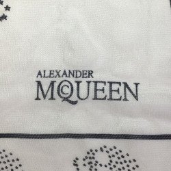 Étole Alexander McQueen en soie ivoire