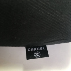 Parapluie CHANEL dans son sac avec chaînette