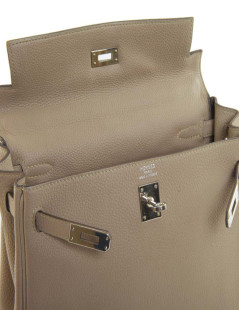 Kelly 25 HERMES cuir grainé étoupe