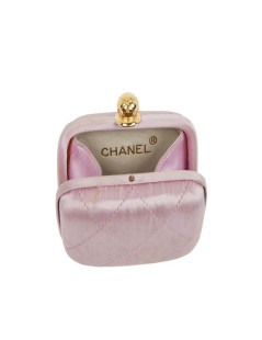  Bonbonnière CHANEL matelassée en satin de soie  rose