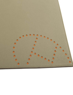 Clipboard HERMES leather taurillon flax/pumpkin