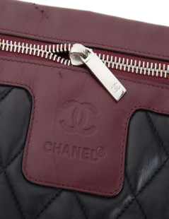 Black and Burgundy CHANEL quilted leather wallet