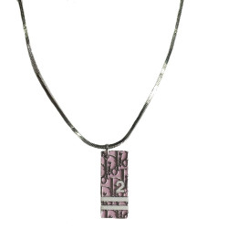 Collier DIOR monogram en métal argenté et émail rose