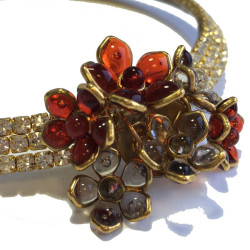 Collier ras de cou MARGUERITE de VALOIS fleurettes rubis