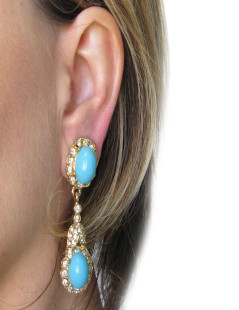 KENNETH JAY LANE clips in gilded metal, rhinestones and turquoise earrings