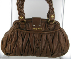 Sac MIU MIU en cuir matelassé marron