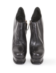 Boots YVES SAINT LAURENT comprensées T37 cuir noir