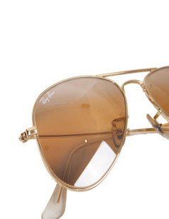 Lunettes de soleil RAY BAN en métal doré