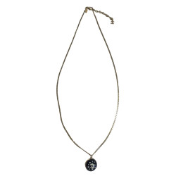 Collier pendentif CHANEL boule CC inclusion de perles nacrées