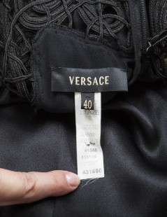 Robe longue du soir VERSACE noire T 40 IT/36 FR