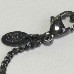 Collier CHANEL ruthénium et boule Chanel nacrée