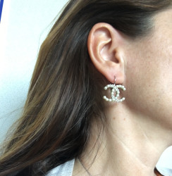 Boucles d'oreilles clous CHANEL