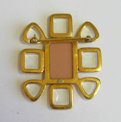 CHANEL gilded metal, tranparent and salmon pink resin brooch