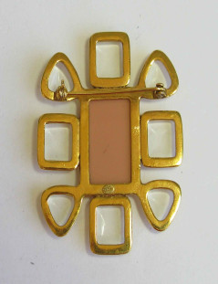 CHANEL gilded metal, tranparent and salmon pink resin brooch