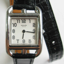 Montre Cap Code HERMES PM bracelet en alligator Mississipi noir