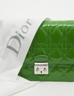 Sac pochette  Miss Dior  DIOR e cuir verni vert gazon