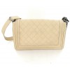 Sac CHANEL boy couleur beige clair