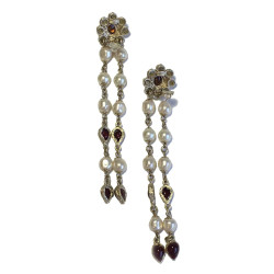 Boucles d'oreille clips CHANEL "Paris-Bombay"