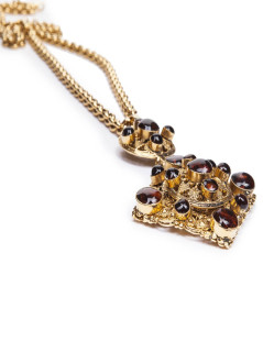 MARGUERITE DE VALOIS long necklace couture in gold plated metal and pendant in molten glass