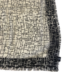 CHANEL Shawl in Gray and Black Cashmere and Silk