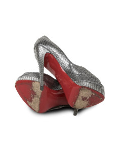 Sandales  T 39.5 CHRISTIAN LOUBOUTIN en python argent