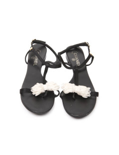 CHANEL strap sandals in black leather and knot in white fabric size 38.5C