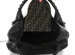 Sac FENDI "Spy bag" cuir noir