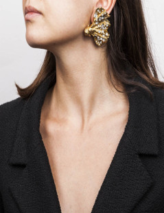 CHRISTIAN LACROIX  Vintage draped shape clip-on earrings in gilded metal and Swarovski brilliants  