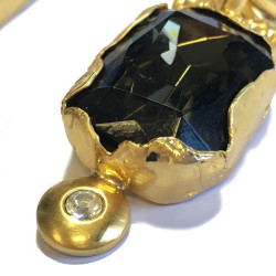 GIANFRANCO FERRE Vintage clip-on earrings in gilded metal, faceted stone and brilliant