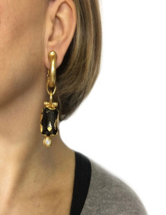 GIANFRANCO FERRE Vintage clip-on earrings in gilded metal, faceted stone and brilliant