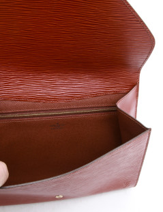  LOUIS VUITTON vintage clutch in tawny epi leather