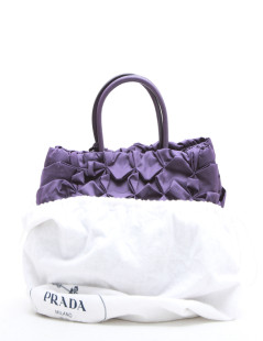 Sac PRADA en satin violet