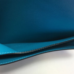 Portefeuille Dogon Duo HERMES grand modèle en veau swift turquoise