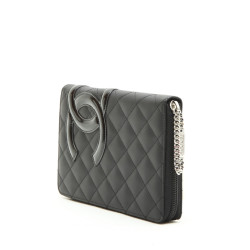 CHANEL wallet in black quilted smooth leather