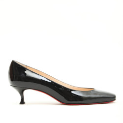 Escarpins CHRISTIAN LOUBOUTIN T40.5 vernis noir