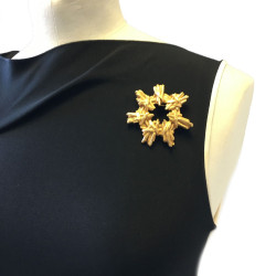 Broche CHRISTIAN LACROIX vintage