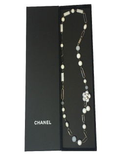 CHANEL necklace belt in white and transparent molten glass