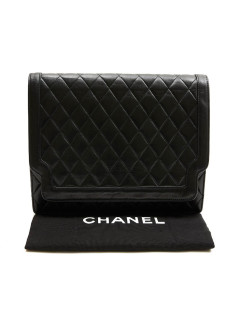 Pochette CHANEL vintage cuir matelassé noir