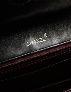 Pochette CHANEL vintage cuir matelassé noir