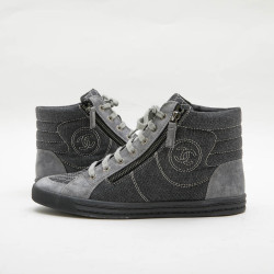 Boots Chanel T39,5 denim et veau velours gris