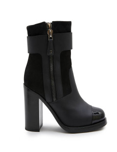 CHANEL ankle boots in black leather T38,5 