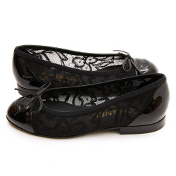 Ballerines T 34 CHANEL en dentelle et cuir noir