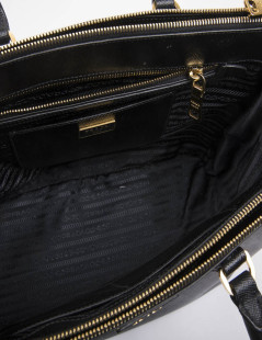 PRADA 'Galleria' in black Saffiano in black leather