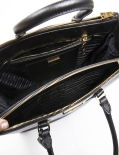 PRADA 'Galleria' in black Saffiano in black leather