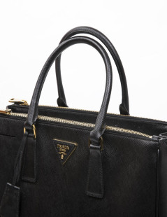 PRADA 'Galleria' in black Saffiano in black leather